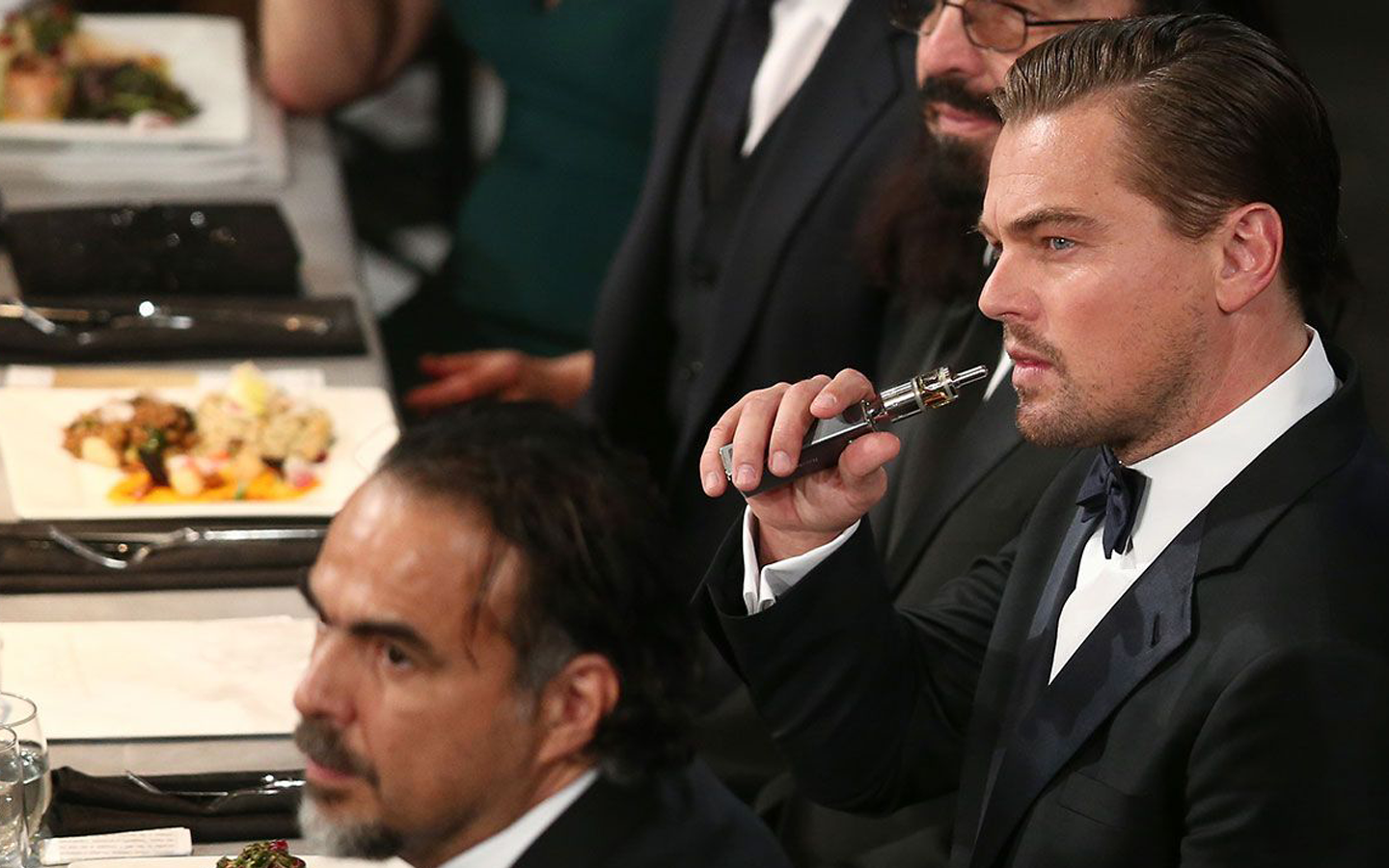 26 superstars who are vaping 26 superstars who are vaping
